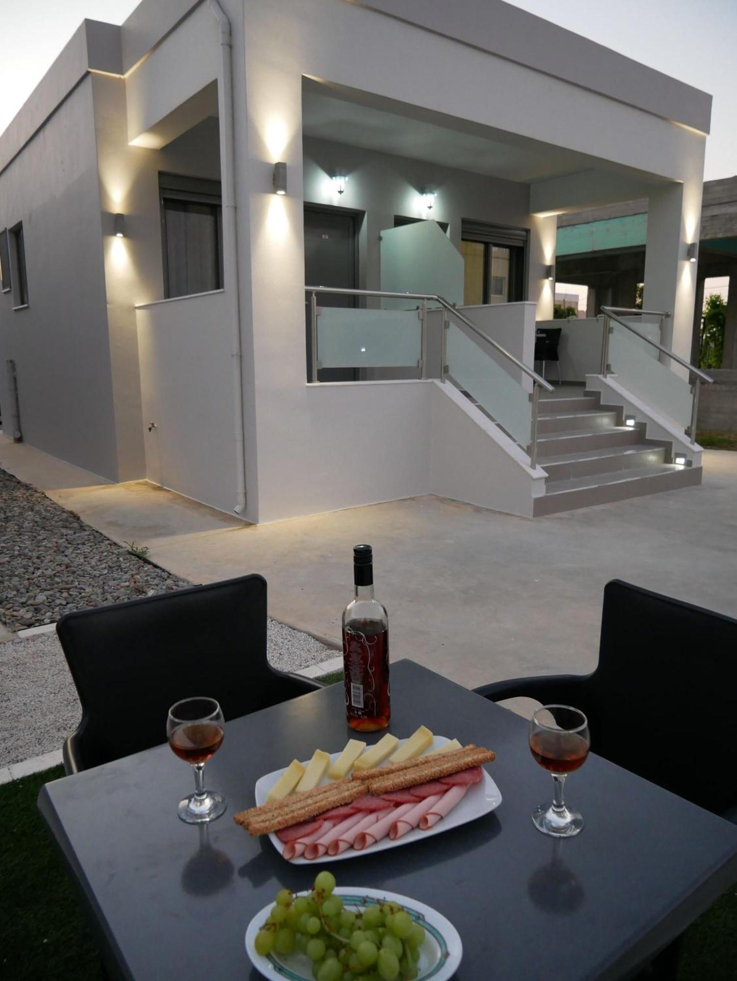 Erotokritos Studios Agia Marina  Bagian luar foto